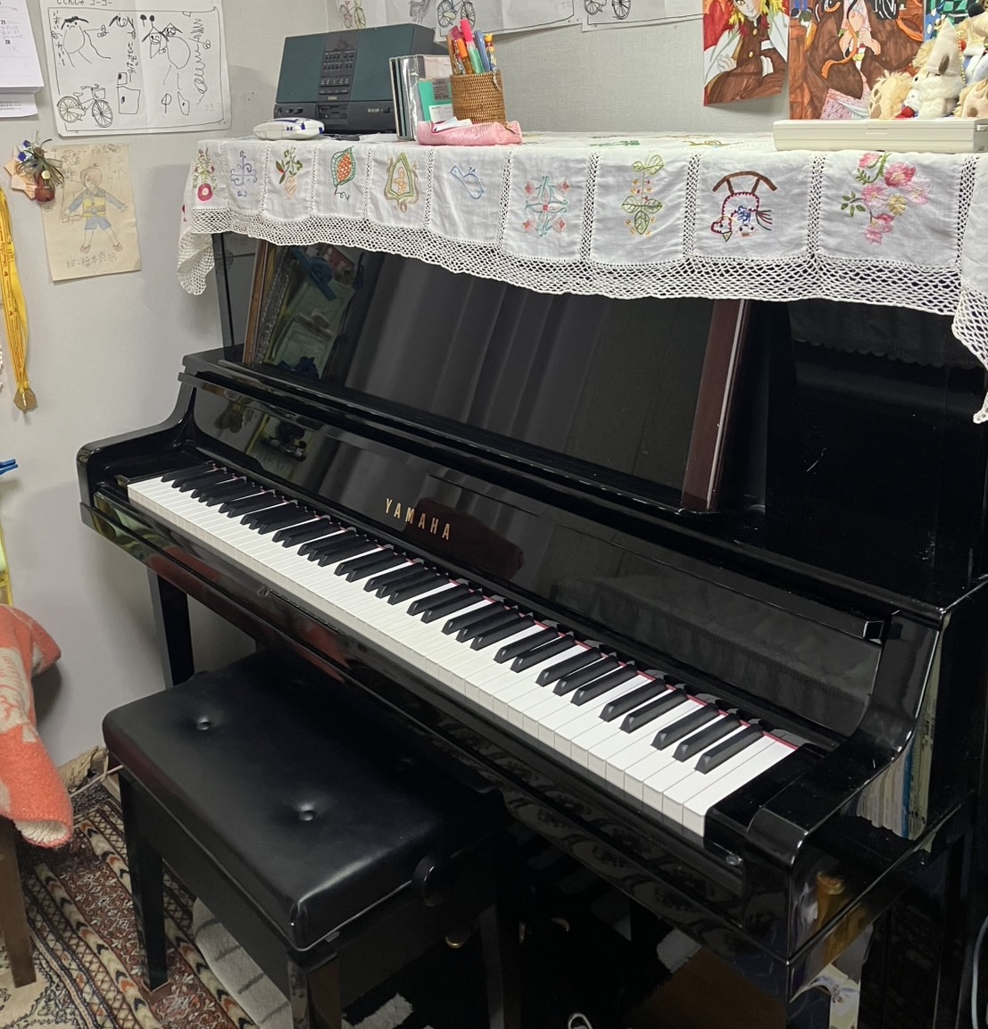 ヤマハアップライトピアノの写真